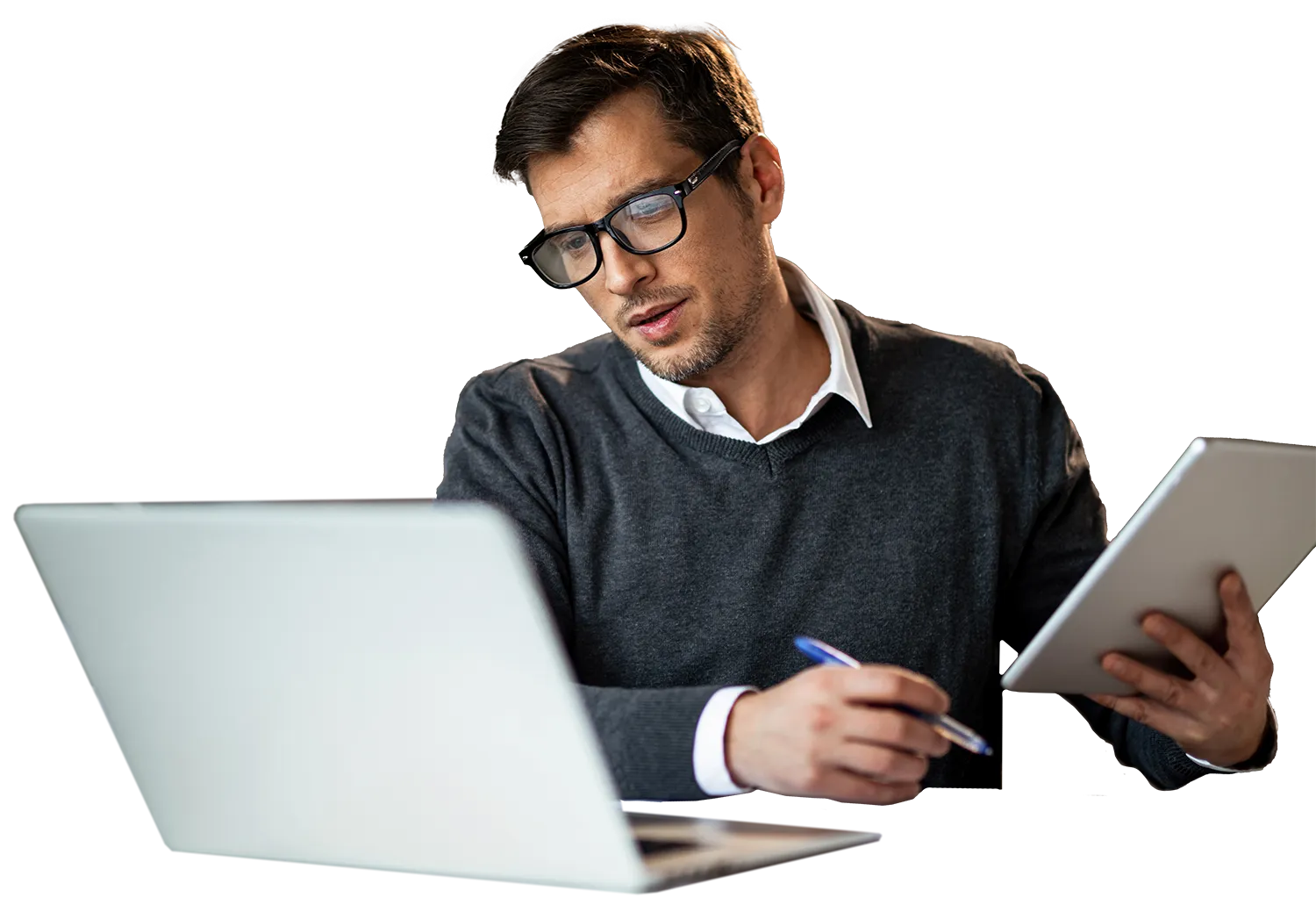 Businessman working with VL on computer